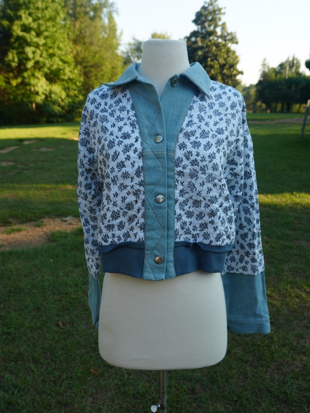 NWT Bobbie Wren P.S. Great Choice Quilted Floral Denim Jacket Size XS